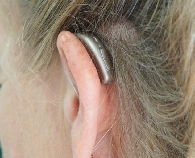 ¿Sabía que la pérdida auditiva puede provocar otras dolencias?